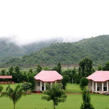 Tiger Den Resort Khilchipur Экстерьер фото